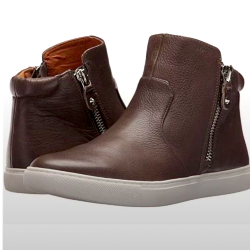 Gentle Souls Brown by Kenneth Cole, Carole Leather Double Zip Sneaker, size 8